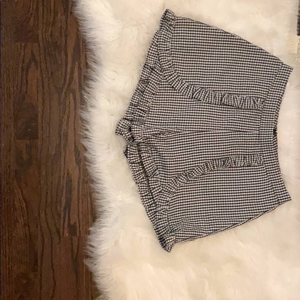 ruffle trim gingham shorts